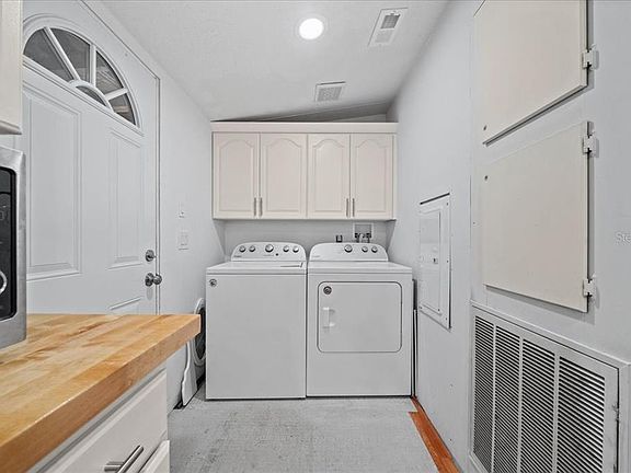 5th image of 13120 SW 90th St