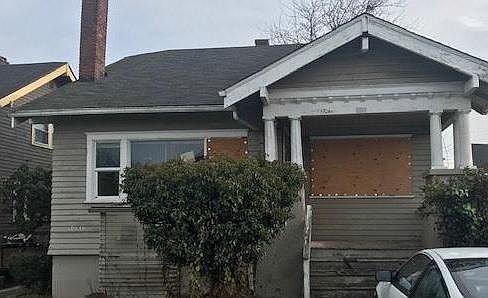 2nd image of 3737 Tacoma Ave S