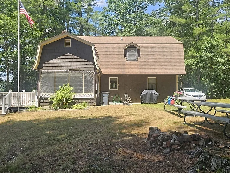 104 Prouty Ln — Photo 8