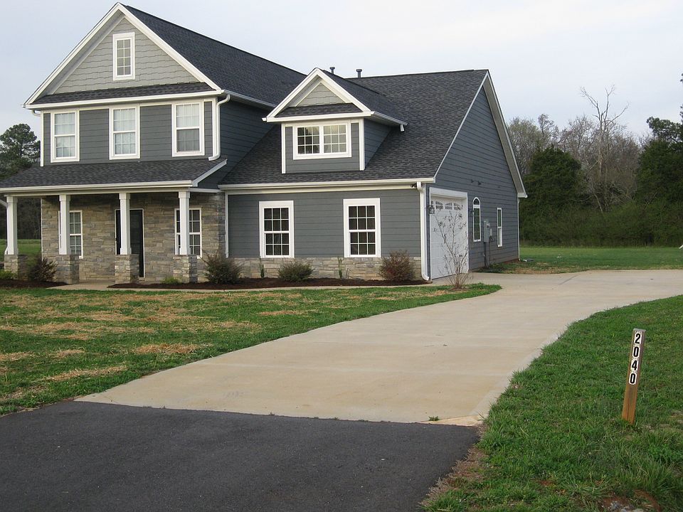 Custom home--1 acre privacy