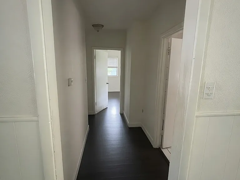 4904 Odessa Ave — Photo 13