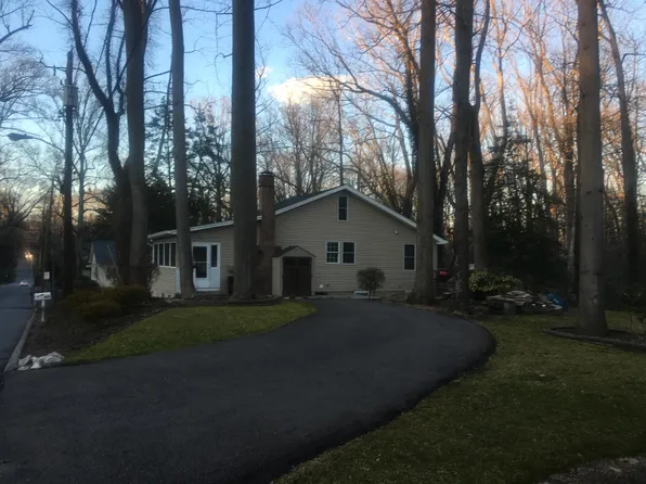 855 Buttonwood Trl, Crownsville, MD 21032