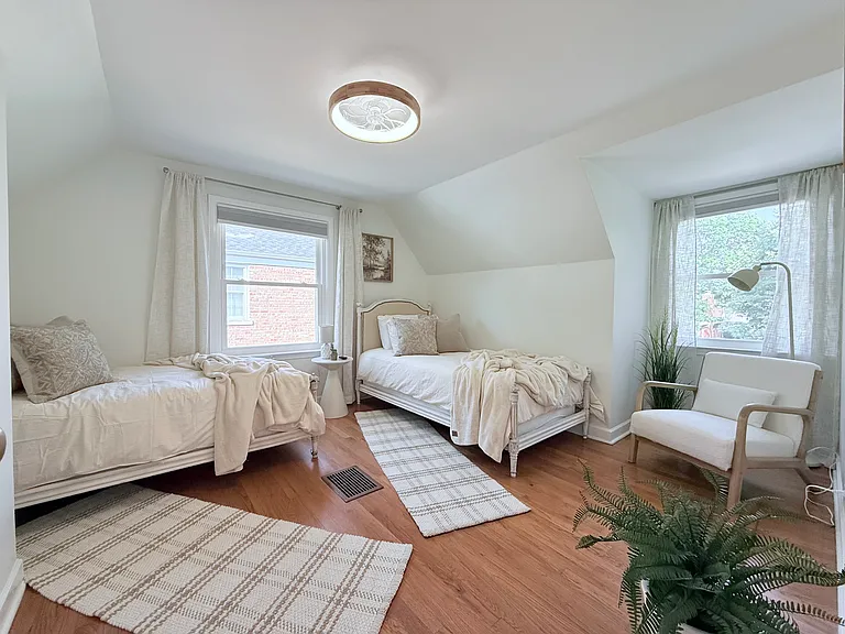 530 S Vail Ave — Photo 9