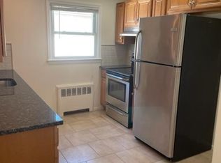 2842 Oceanside Rd, Oceanside, NY 11572