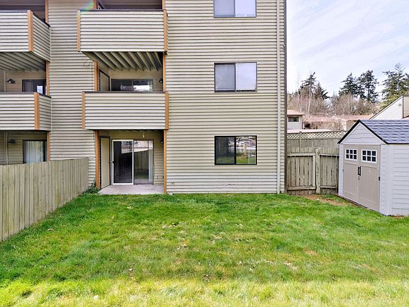 5th image of 23421 16th Ave S #101