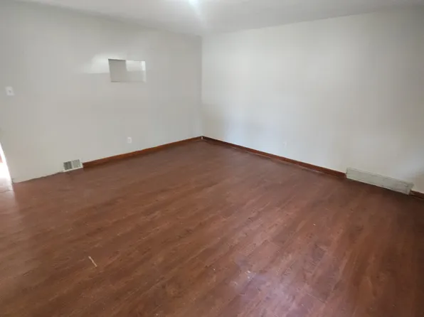 2702 Welch Ave, Niagara Falls, NY 14303