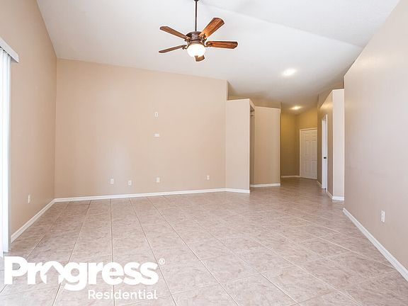 3rd image of 1918 Erin Brooke Dr