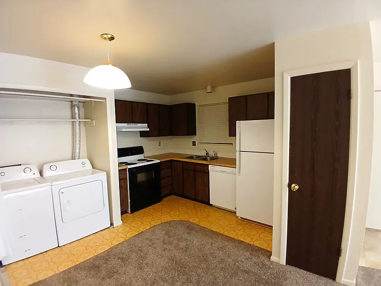 1734 Azalea Dr #2B — Photo 5