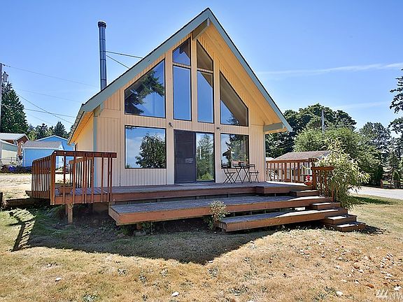 3rd image of 1715 Candlefish Ln