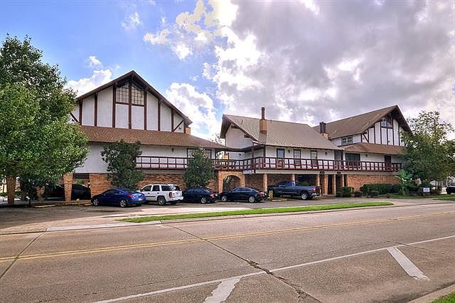 1st image of 2305 Cleary Ave