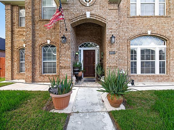 4th image of 6822 Crystal Point Dr