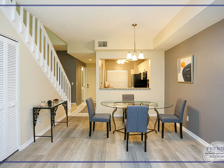1044 Woodshire Ln #B203 — Photo 6