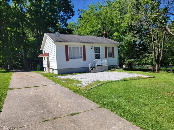408 Newton St, Tallmadge, OH 44278