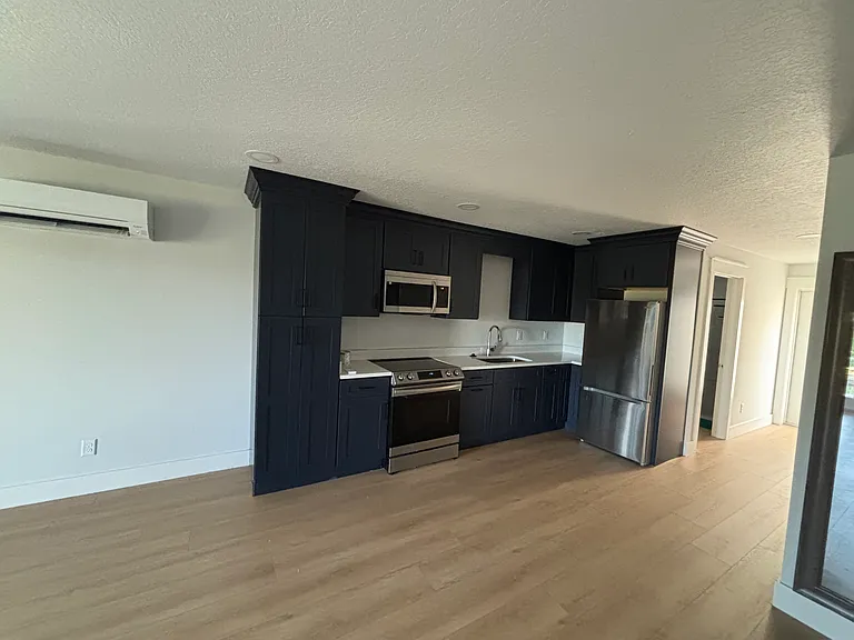 1508 S Flagler Ave — Photo 3