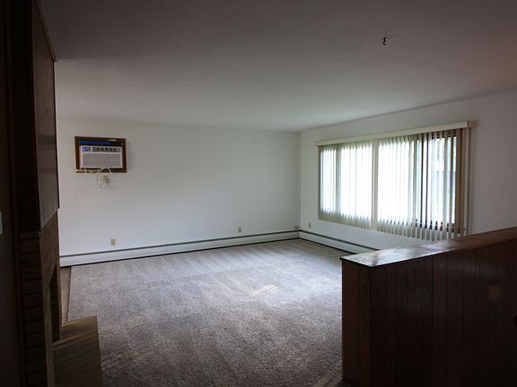 5th image of 3015-3017 Todd Dr #3015