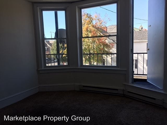 2nd image of 610 High St APT 7