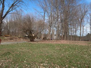 38 College Hwy, Southampton, MA 01073
