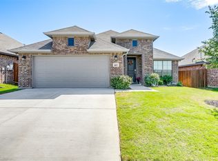 907 Beverly Dr, Cleburne, TX 76033