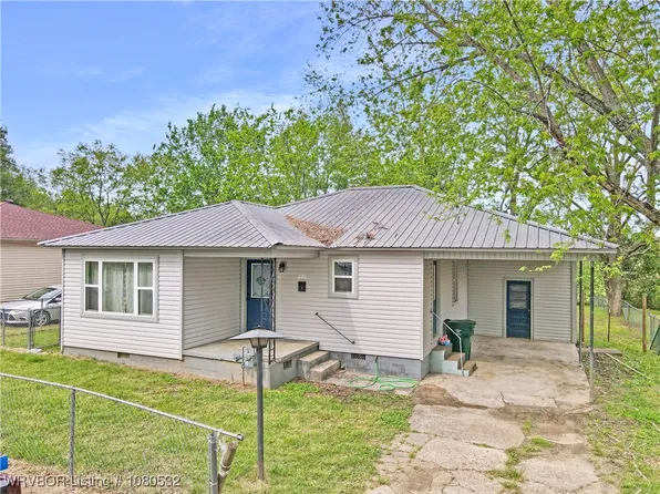 681 N Pine Ave, Booneville, AR 72927