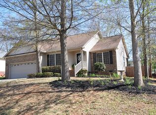 659 Shadow Dance Ln, Boiling Springs, SC 29316