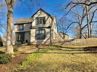 328 Oak Manor Ln, Saint Louis, MO
