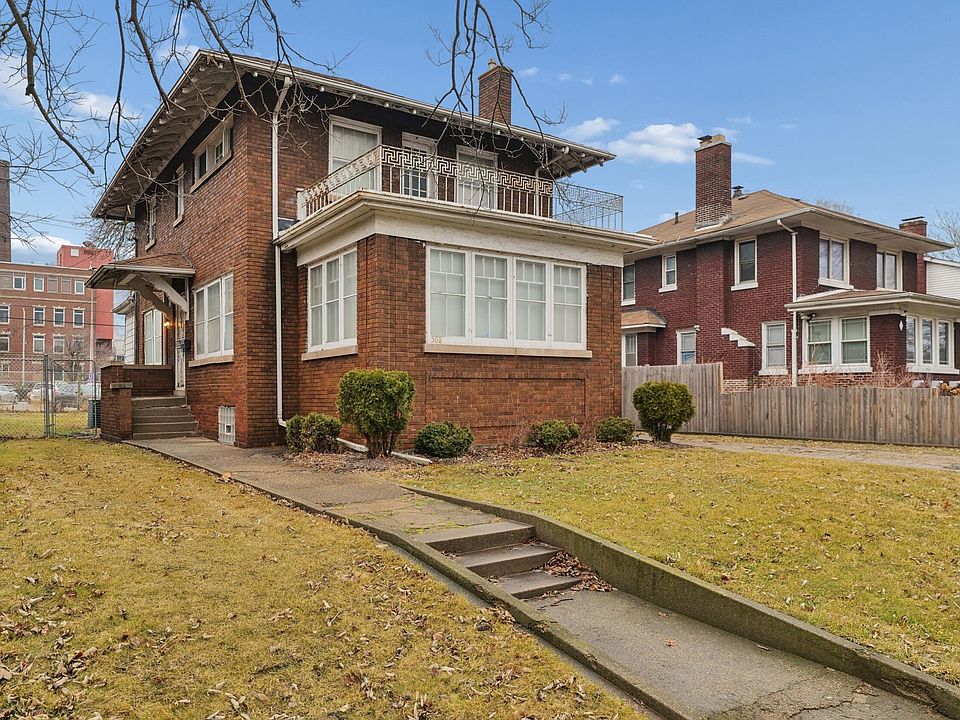 1st image of 568 Johnson St