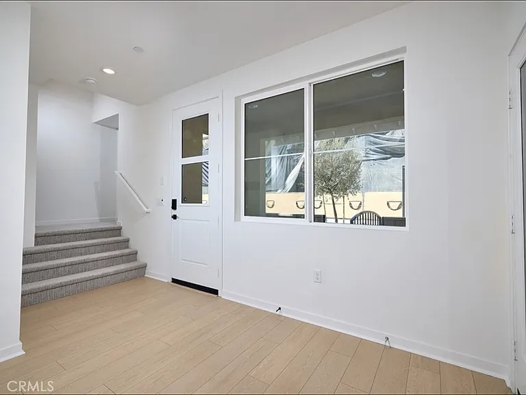 6045 Fairfax Dr — Photo 11