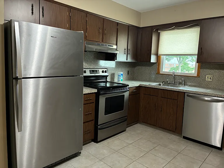 38 Jannarone St #2 — Photo 15