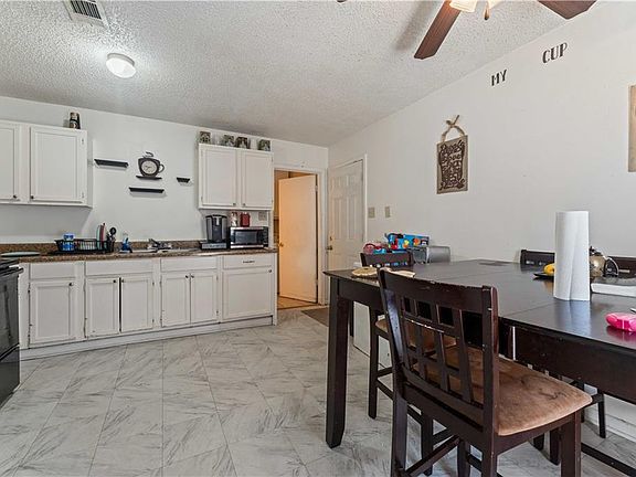 5th image of 11855 Hallmark Dr