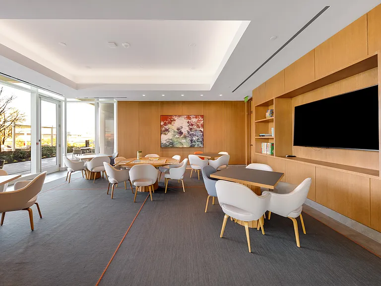1747 Leonard St #2301 — Photo 34
