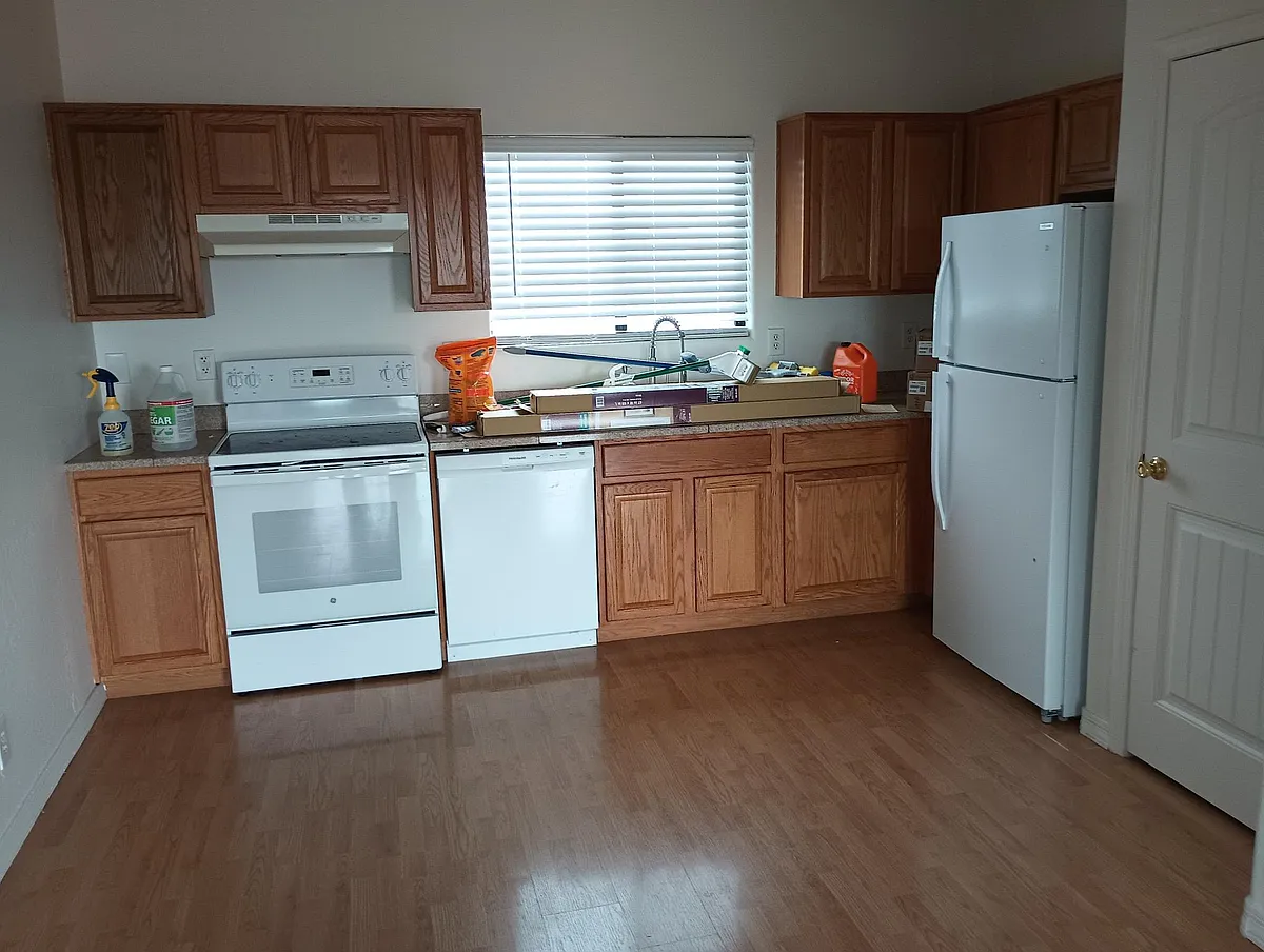 Building Photo - 9820 E La Palma Ave #3