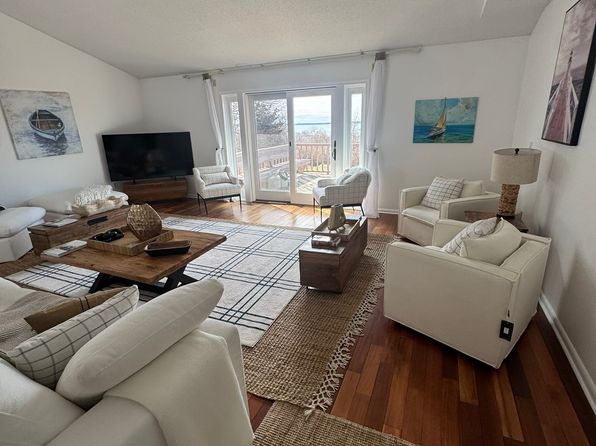 782 Groton Long Point Rd