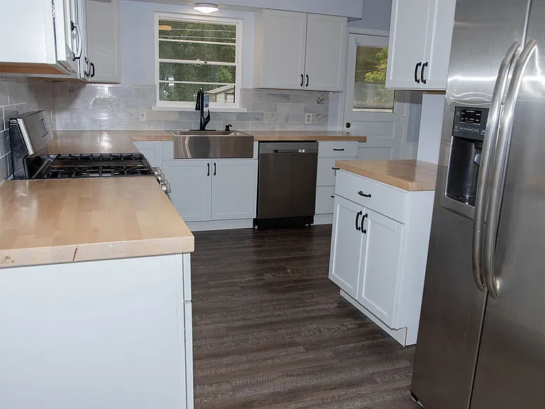 10028 San Lorenzo Dr — Photo 4