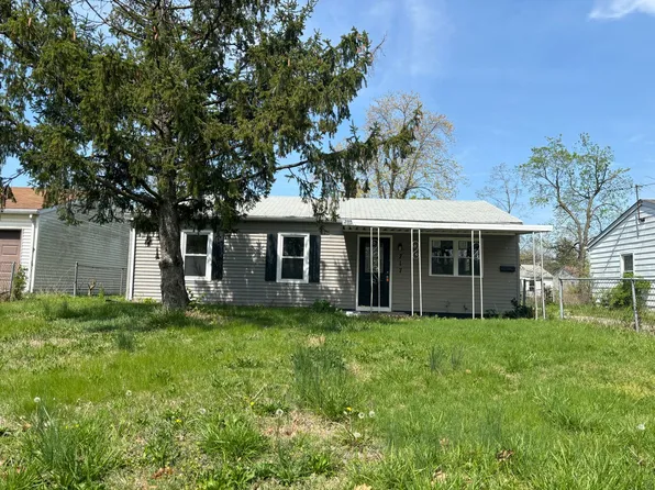 717 Saint Barbara Ln, Cahokia, IL 62206