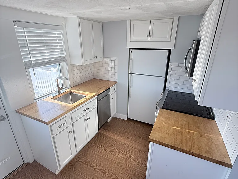 72 Sohier Rd #2 — Photo 2