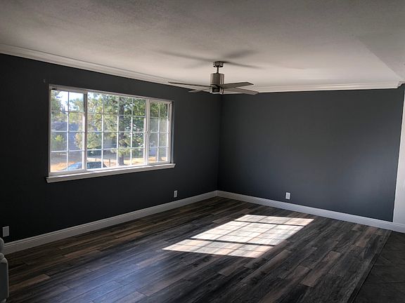 2nd image of 6729 Burdett Way