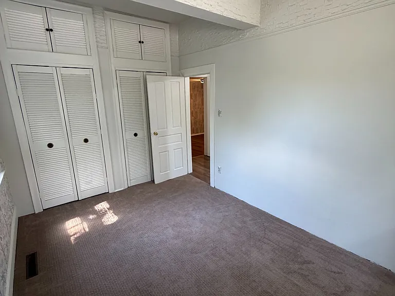 349 Eagle St — Photo 13