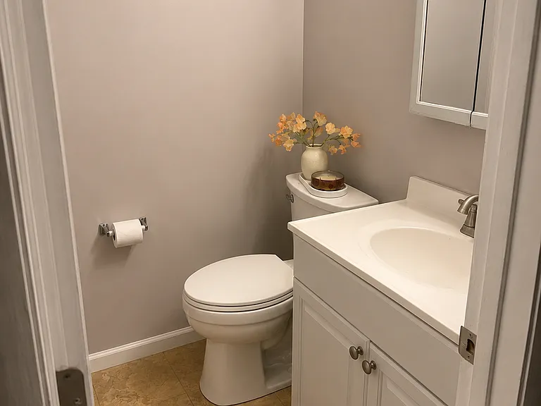 119 Chaucer Rd — Photo 6