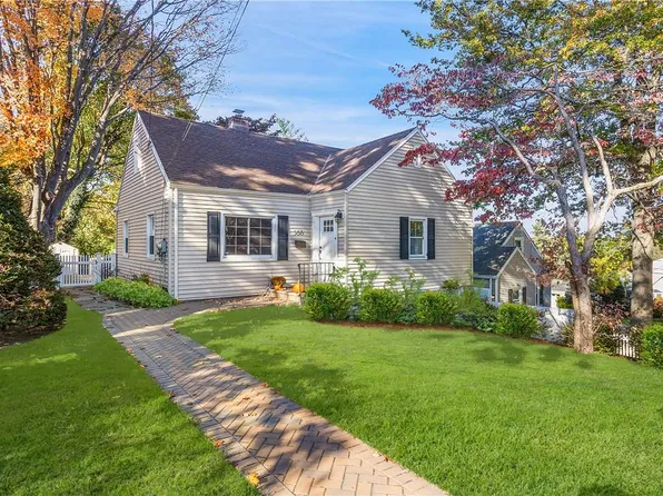 568 Ridgeway, White Plains, NY 10605