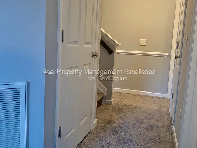 330 Gilman Ln #101 — Photo 15