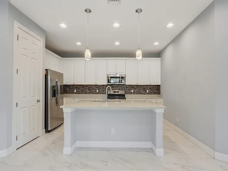21026 SW Modena Way — Photo 12