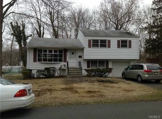 22 Washington Ln, Tappan, NY 10983