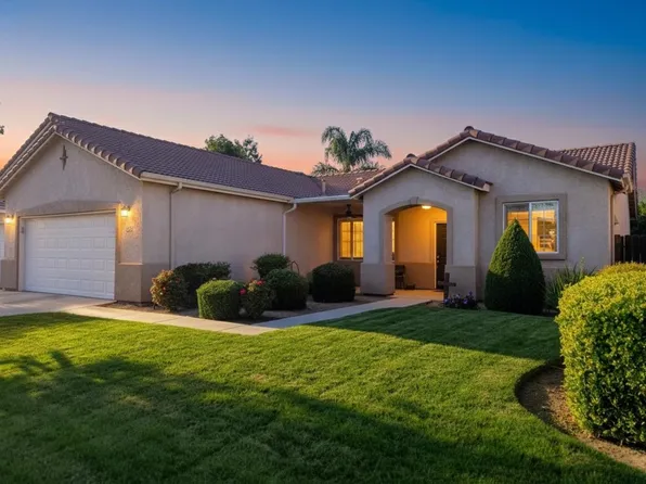 2846 Edgar Ave, Sanger, CA 93657