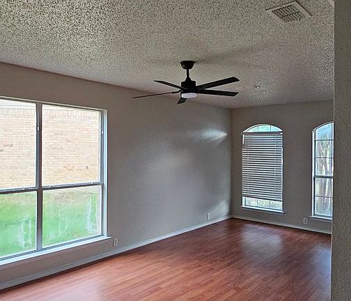 3rd image of 5316 Vista Verde Dr