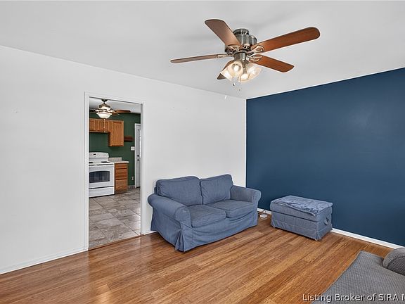 3rd image of 2238 Crescent Street