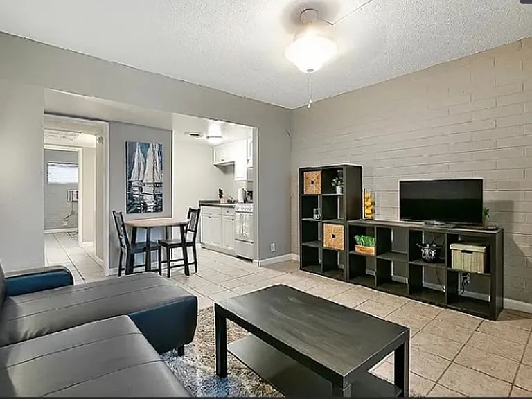 Portofino Apartments — Photo 2