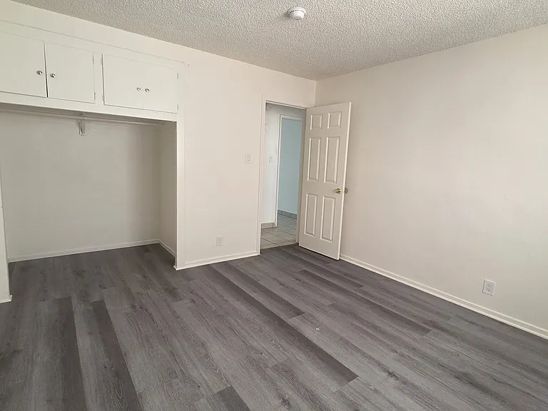9553 Compton Ave #3 — Photo 3