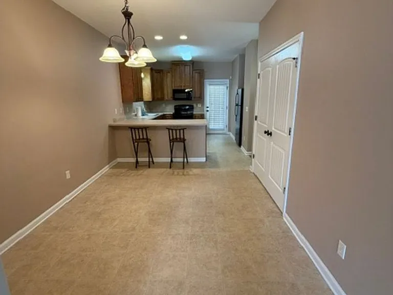 6717 Covington Villas Ln — Photo 4