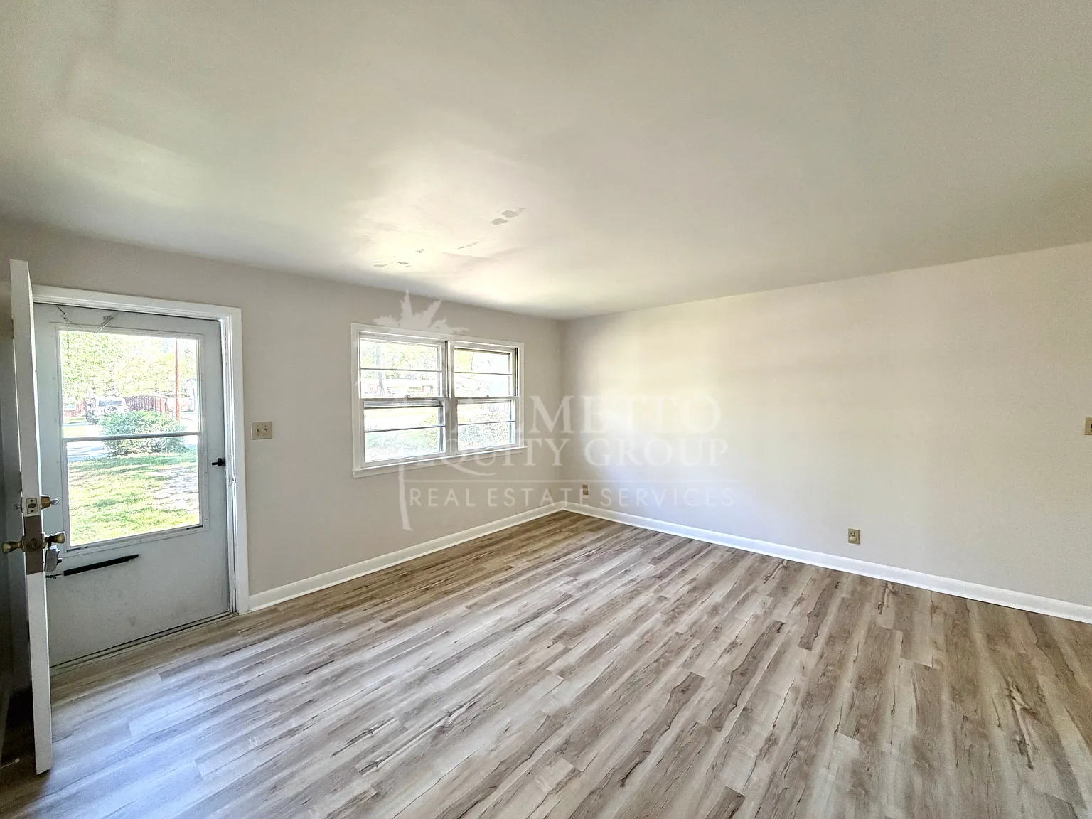 3 bed, 1025 sqft, $1,475 — Photo 2