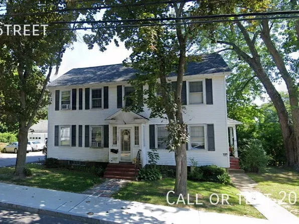 190 W High St, Somersworth, NH 03878